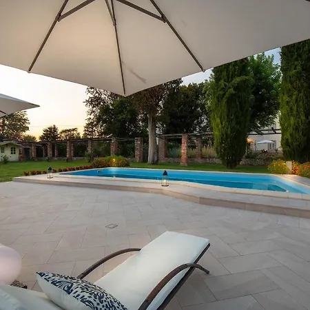 Villa Honeymoon Leonor